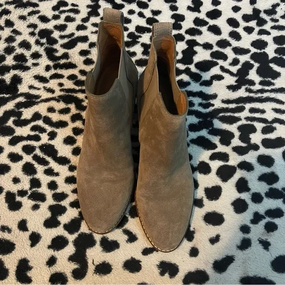 Madewell Shoes Madewell The Regan Boots In Suede Sz Poshmark